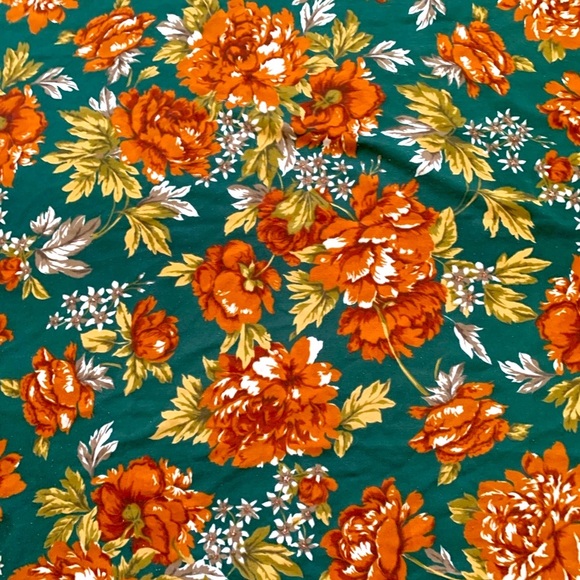 Scarf - Picture 4 of 6